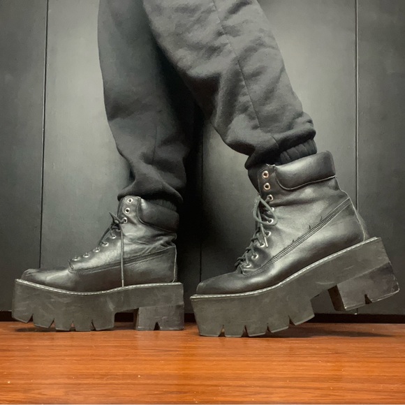 Jeffrey Campbell Nirvana Boot - Picture 5 of 6